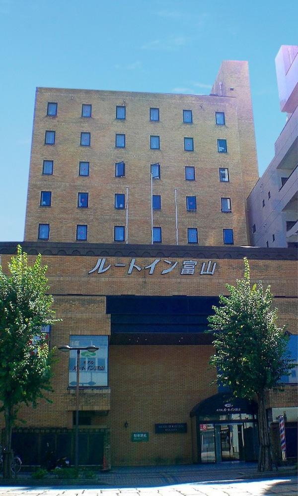 Hotel Route-Inn Toyama Ekimae Экстерьер фото