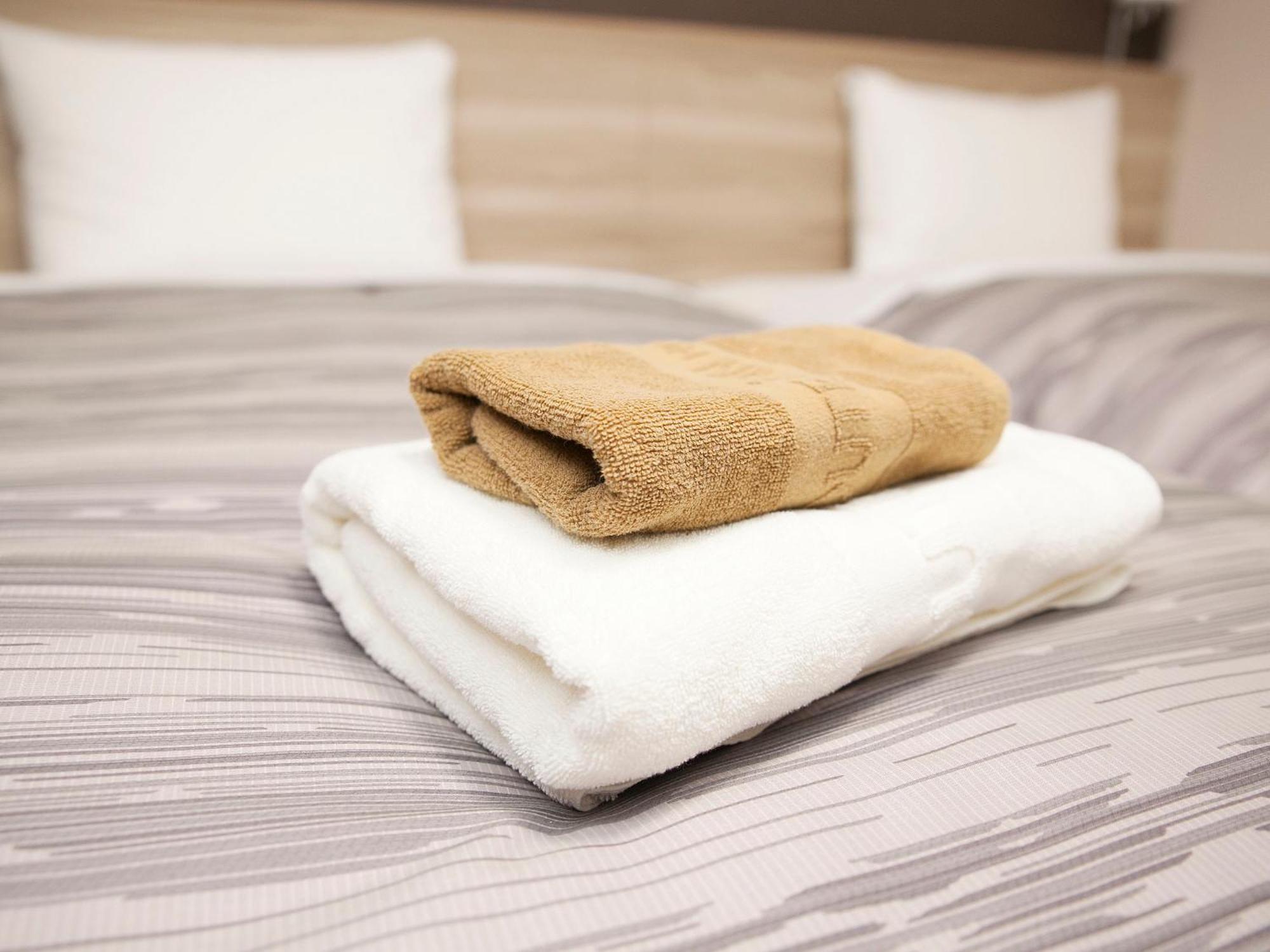 Hotel Route-Inn Toyama Ekimae Экстерьер фото