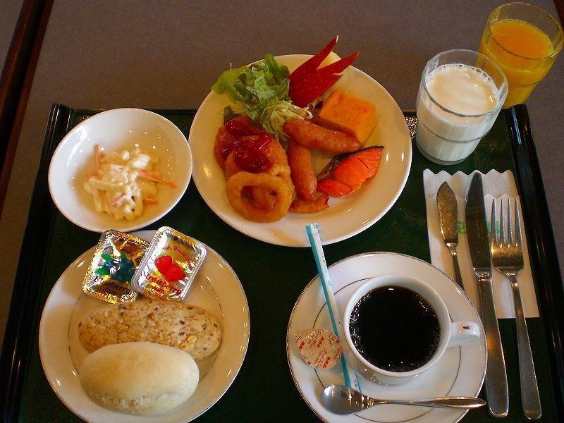 Hotel Route-Inn Toyama Ekimae Экстерьер фото